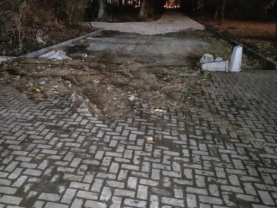 Фото возможной кражи плитки при реконструкции набережной попали в соцсети Фото возможной кражи плитки при реконструкции набережной попали в соцсети