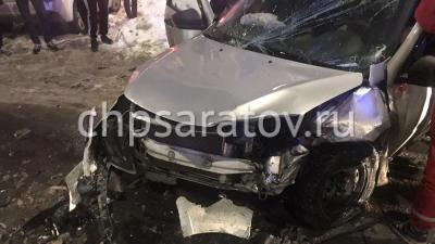 В ночном ДТП в Кировском районе Саратова пострадал мужчина
