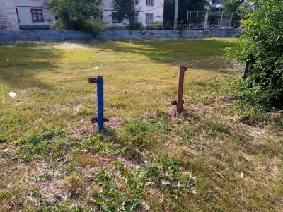 Жители Балаково просят ликвидировать детскую площадку на Коммунистической