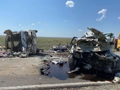 Житель Саратовской области погиб в тройном ДТП в Калмыкии