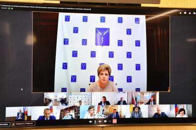 Губернатор Саратовской области поручил до конца года построить 28 домов для переселенцев