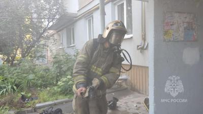 На 1-й Дачной в Саратове горел девятиэтажный дом: жильцов эвакуировали, один человек пострадал На 1-й Дачной в Саратове горел девятиэтажный дом: жильцов эвакуировали, один человек пострадал