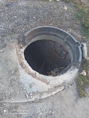 В Саратове около парк-отеля 