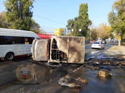 Мужчина погиб в горящей машине в Саратове