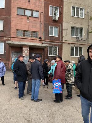 Депутат Антон Ахмадулин встретился с жителями 