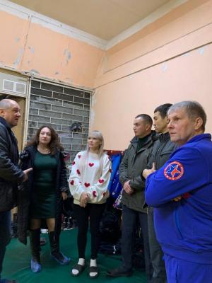 Энгельсские самбисты попросили Артема Чеботарева и Антона Ахмадулина помочь с ремонтом зала