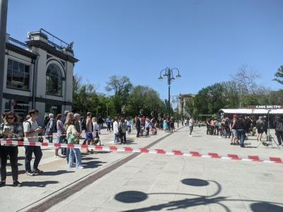 Около цирка в Саратове снимают сериал 