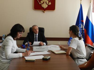 Валерий Радаев пообещал передать мельницу в селе Лох муниципалитету