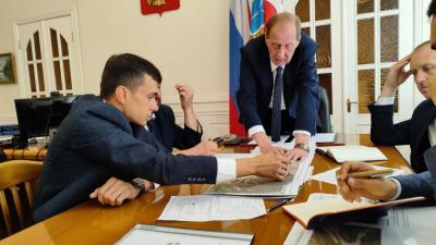 Главная цель – вызвать эмоции: Павел Сурков обсудил с подчиненными ремонт Парка Победы