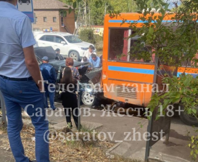 В Саратове два автобуса попали в ДТП
