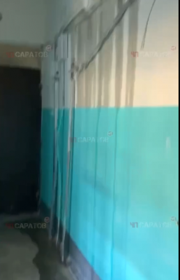 Квартира на Бульварной в Саратове превратилась в бассейн из-за коммунальной аварии