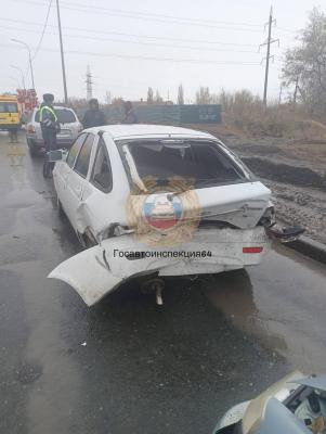 Девушка-подросток пострадала в ДТП на Вольском тракте Девушка-подросток пострадала в ДТП на Вольском тракте