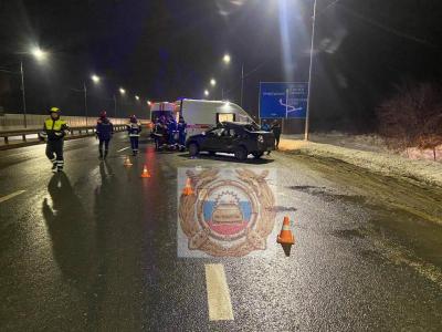 На окраине Саратова в аварии насмерть разбился водитель 