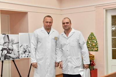 Пять сотрудников 8-й горбольницы Саратова награждены знаком 