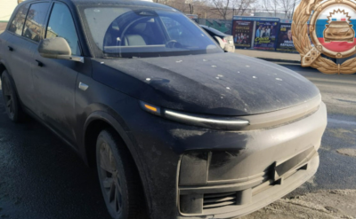 В центре Саратова пожилой пешеход пострадал под колесами Lixiang 