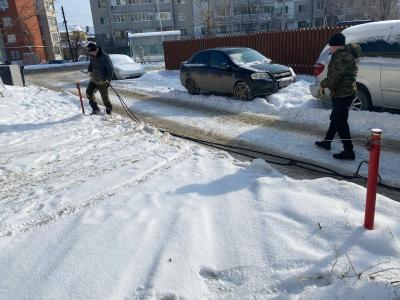 В Волжском районе в нескольких местах снесли незаконные шлагбаумы