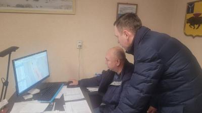Максим Леонов будет с телефона следить за уборкой Энгельса