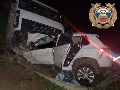 В Балашовском районе в аварии погибли два человека, двое — в больнице