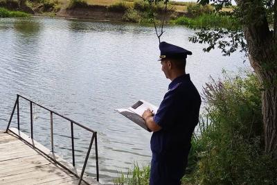 В Дергачевском районе сутки искали тело утонувшего мужчины