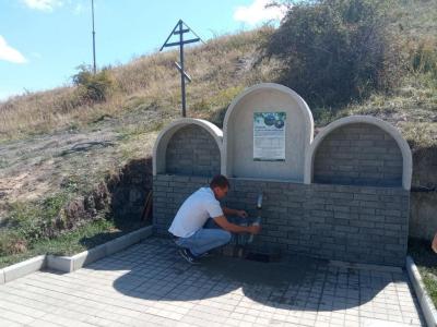 В Саратове на Кумысной поляне открылся 18-й благоустроенный родник