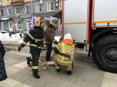 В Саратове в пятиэтажке произошел пожар
