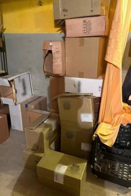 В Саратове полицейские нашли в гараже склад с контрафактными сигаретами