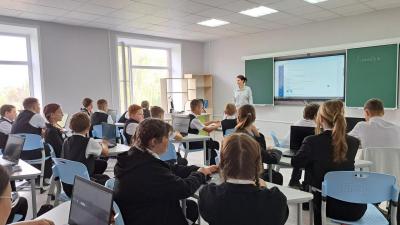 В одном из райцентров Саратовской области избавились от второй смены в школах