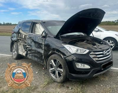 Под Саратовом женщина пострадала в аварии с Под Саратовом женщина пострадала в аварии с