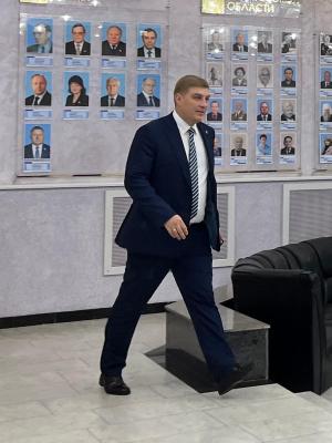 Депутат возмутился проведением вечеринки с трансгендером* в Саратове