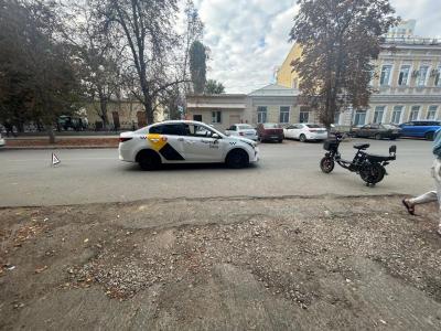 В Саратове в аварии пострадал электровелосипедист 