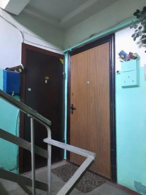 В Саратове после объятий знакомого женщина лишилась денег, паспорта и мобильного телефона