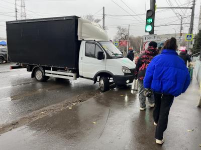 В Саратове - транспортный коллапс