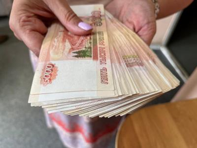 Жительница Энгельса лишилась 900 тысяч рублей, вложив инвестиции в ценные бумаги