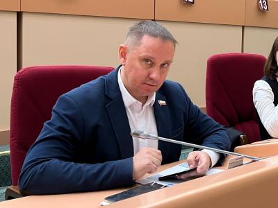 Депутат Сергей Гладков о давлении на суд: девяностые прошли, а методы остались
