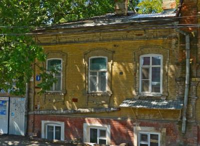 В Саратове с опозданием на семь лет снесут двухэтажный дом на Астраханской 