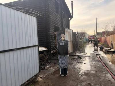 В Балаково на пожаре погибла 10-летняя девочка В Балаково на пожаре погибла 10-летняя девочка