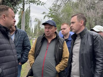 В Энгельсе вдвое увеличили число машин для подвоза питьевой воды В Энгельсе вдвое увеличили число машин для подвоза питьевой воды