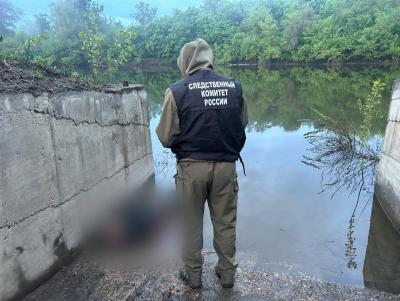 В Балашовском районе в реке нашли труп мужчины