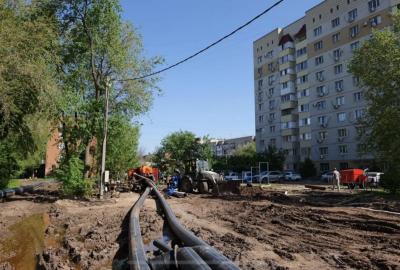 В Энгельсе специалисты приступили к прокладке новой ветки самотечного коллектора
