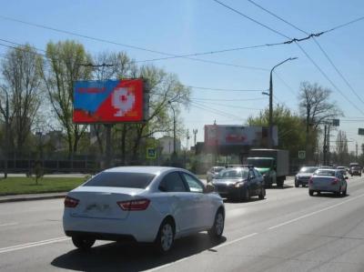 В Энгельсском районе борются с незаконными рекламными конструкциями