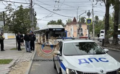 В центре Саратова автобус насмерть сбил пешехода
