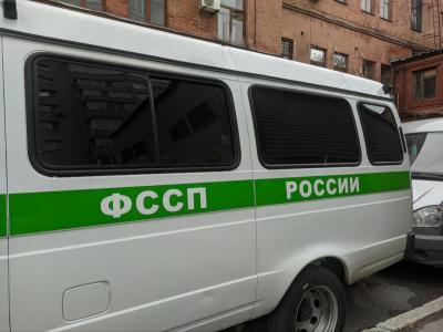 В Энгельсе виновника ДТП заставили выплатить крупный долг страховой компании