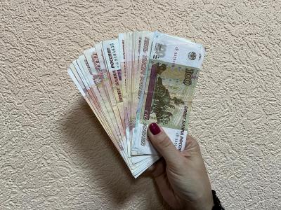 В Саратове пожилые супруги поверили 
