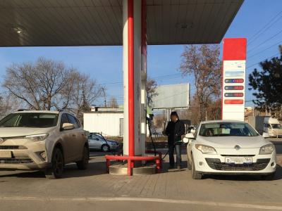 Суд в Саратове обязал АЗС возместить ущерб за заправку бензином вместо дизеля