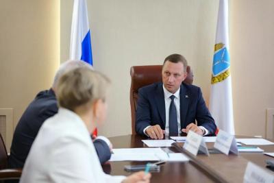 Роман Бусаргин поручил саратовскому минздраву закупить льготные лекарства на год вперед