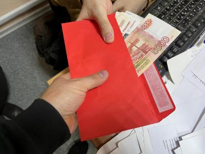 В Энгельсе полицейские задержали дроппера