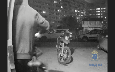 Саратовский подросток пошел в гости к бабушке и украл из подъезда велосипед
