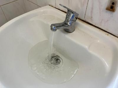 В Саратове из-за работ на Шелковичной до 20:00 отключили воду на нескольких улицах