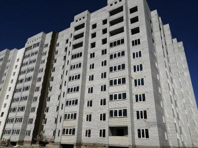 В Энгельсе продают недостроенный ЖК рядом с кораблем-музеем на Волге