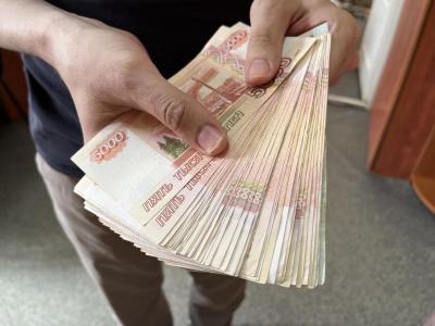 В Саратове директору 